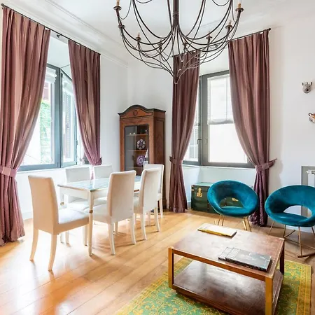 Lägenhet Maison Colosseo