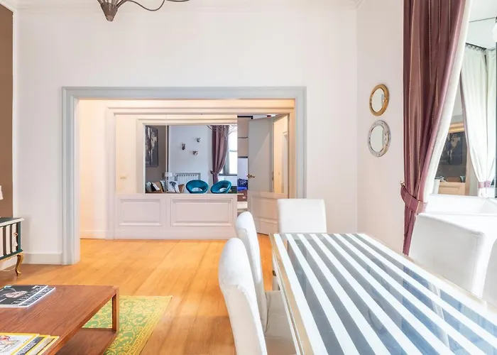 Lägenhet Maison Colosseo