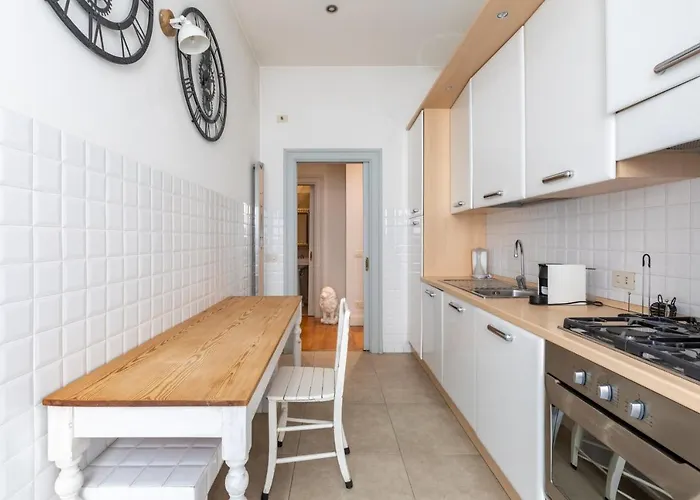 Lägenhet Maison Colosseo