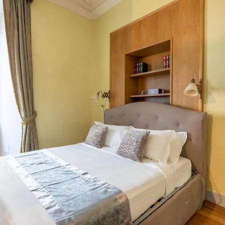 Maison Colosseo Apartment